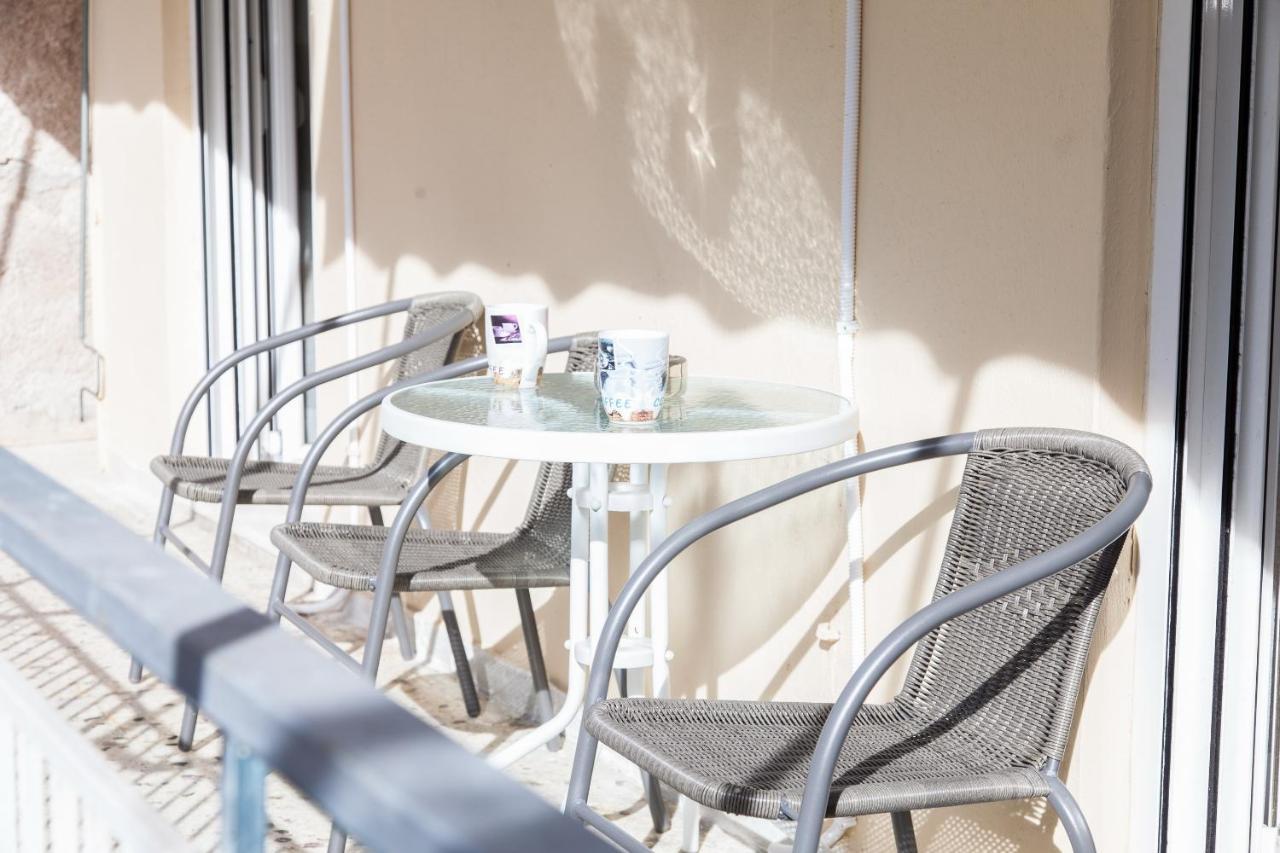 Cozy Apartment Near Stavros Niarchos Park Athen Eksteriør bilde